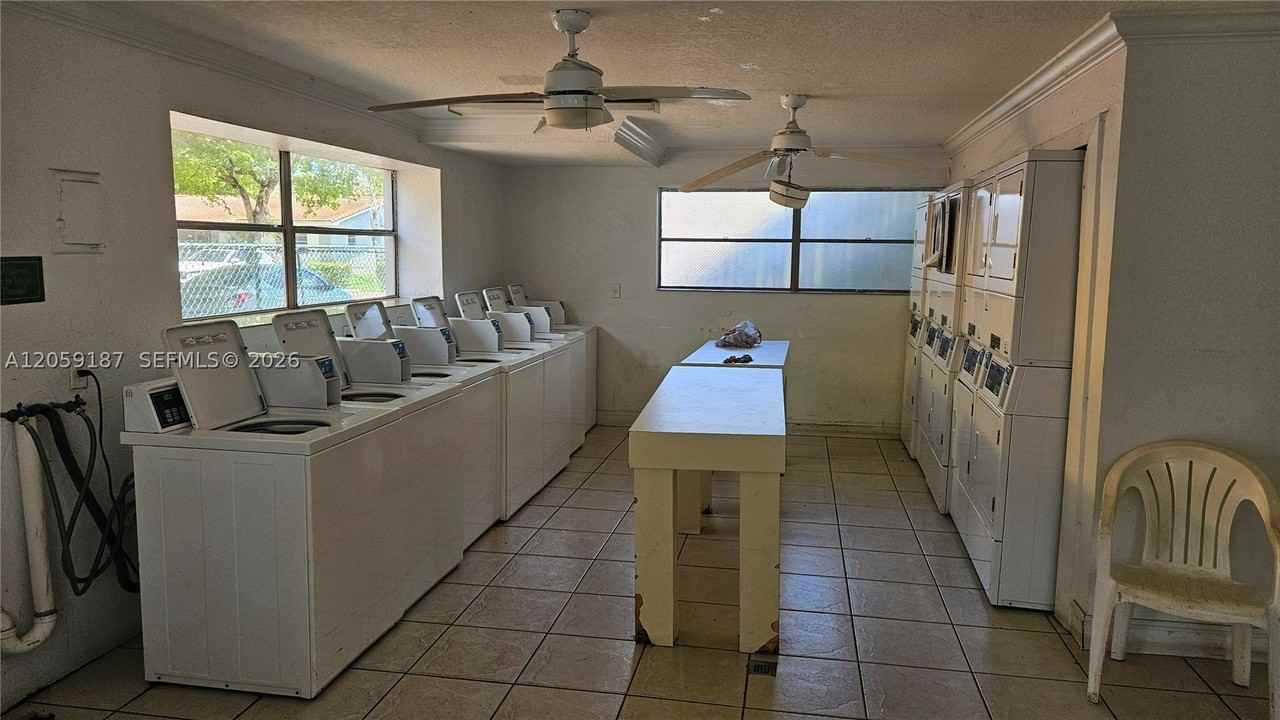 17255 Sw 95th Ave #211 - Photo 5 of 12