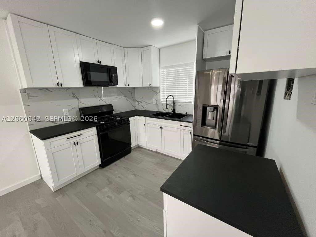 316 Surfside Blvd #2 - Photo 5 of 11