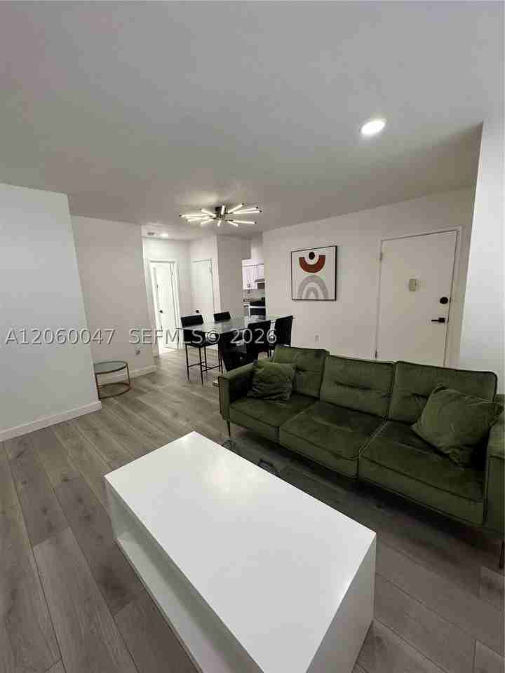 316 Surfside Blvd #1