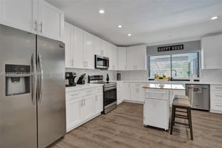 1941 Sw 52nd Ter - Photo 1 of 1