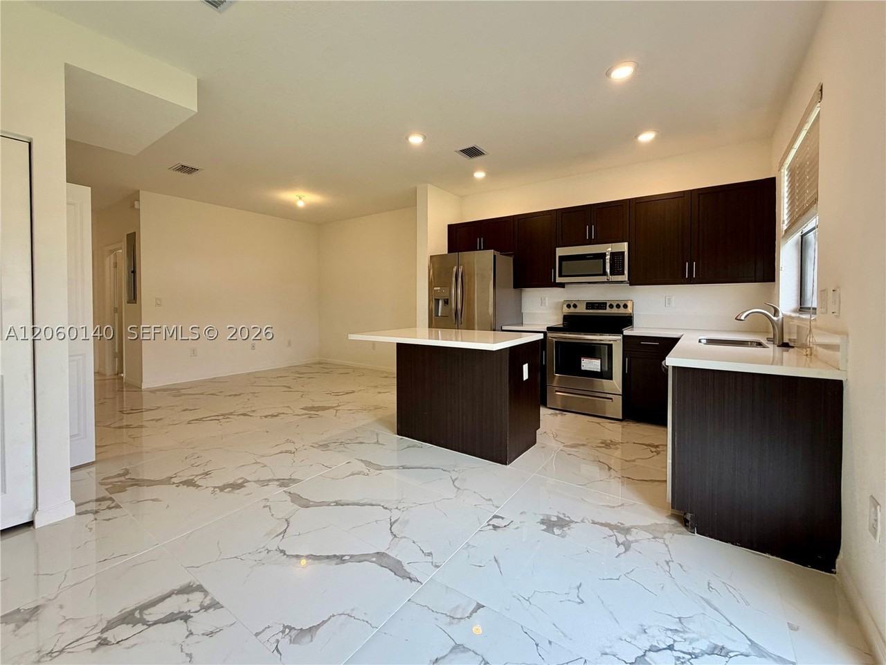 18110 Sw 148th Rd - Photo 5 of 19