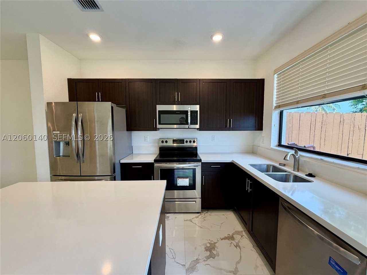 18110 Sw 148th Rd - Photo 7 of 19