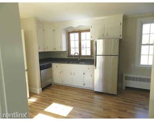 26 Oliver St - Photo 3 of 8
