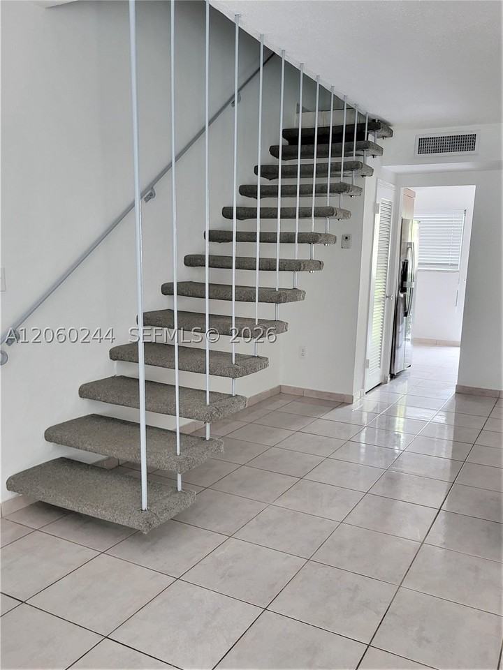 9455 Bay Harbor Ter #2N - Photo 7 of 15