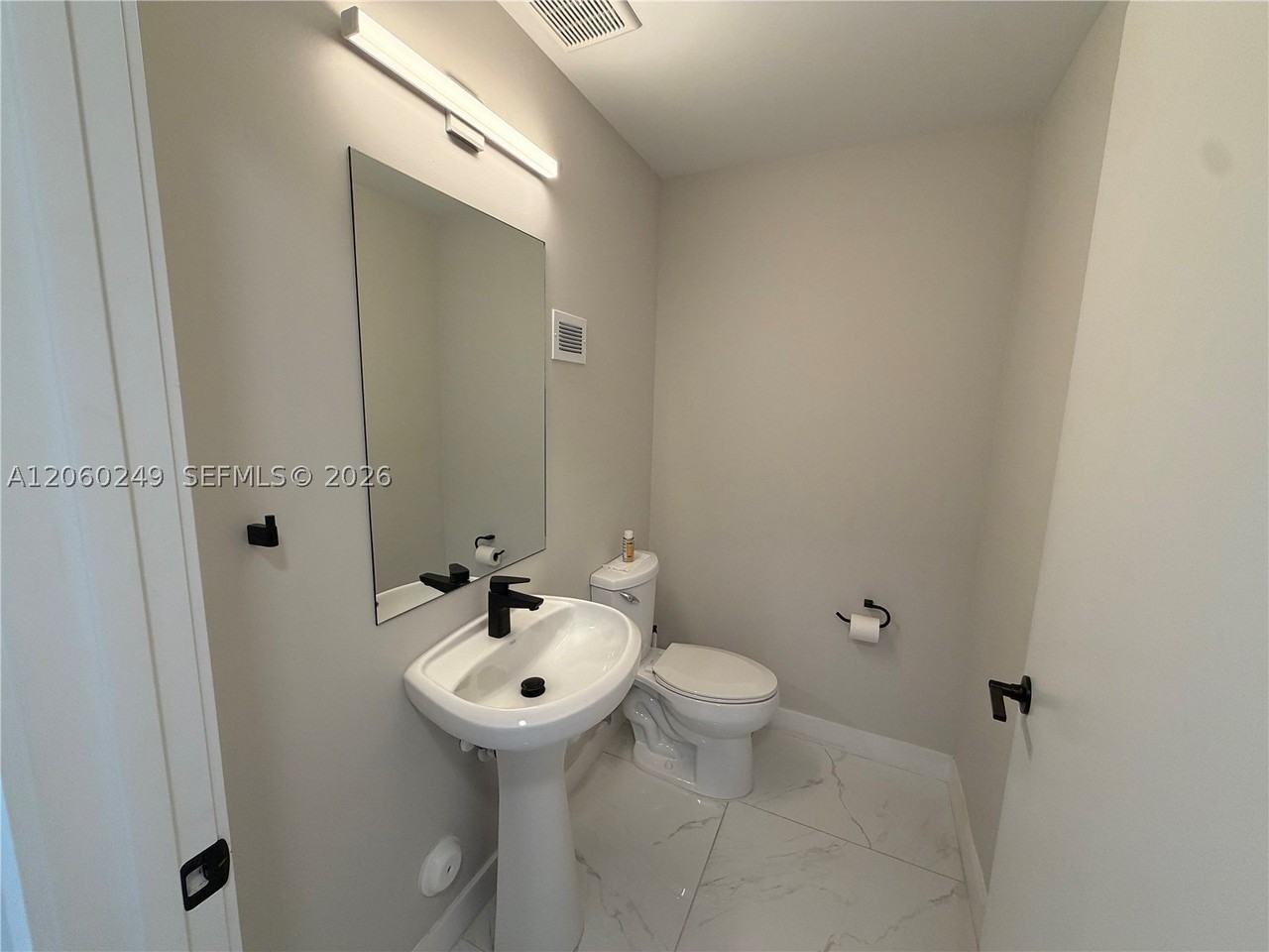 25779 Sw 144th Ave - Photo 4 of 15
