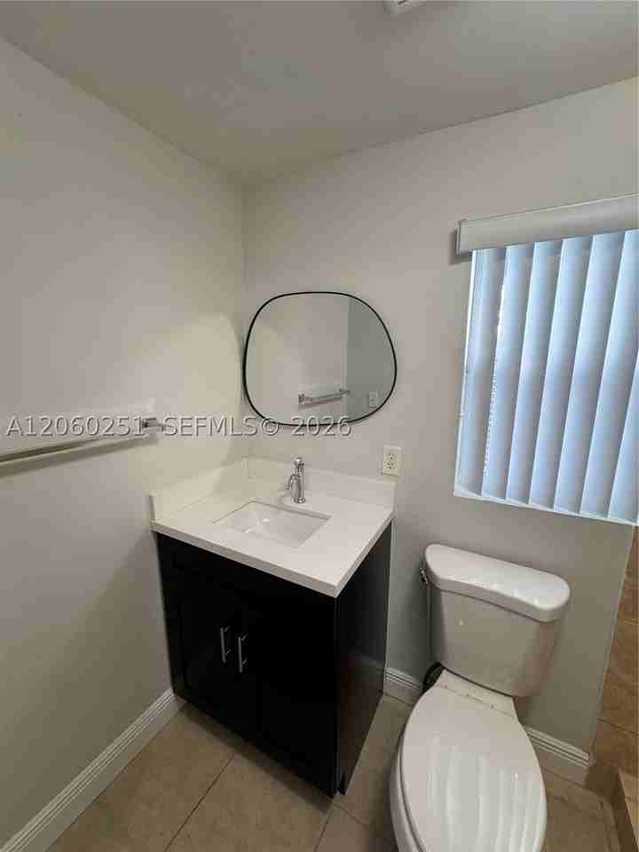 2311 Nw 15th St #REAR - Photo 6 of 9