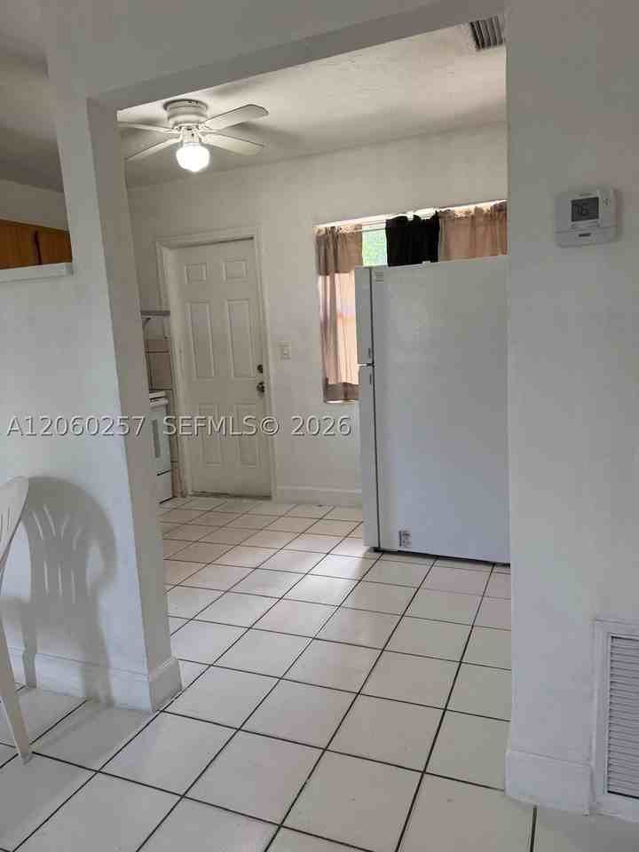 2580 Sw 8th St #1-2 - Photo 4 of 7