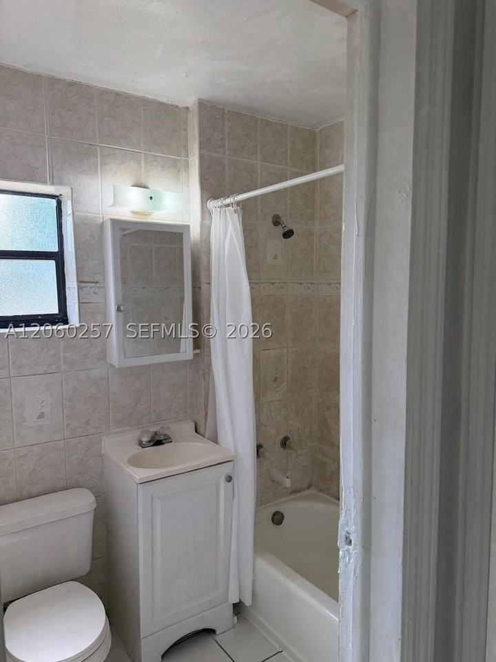 2580 Sw 8th St #1-2 - Photo 6 of 7