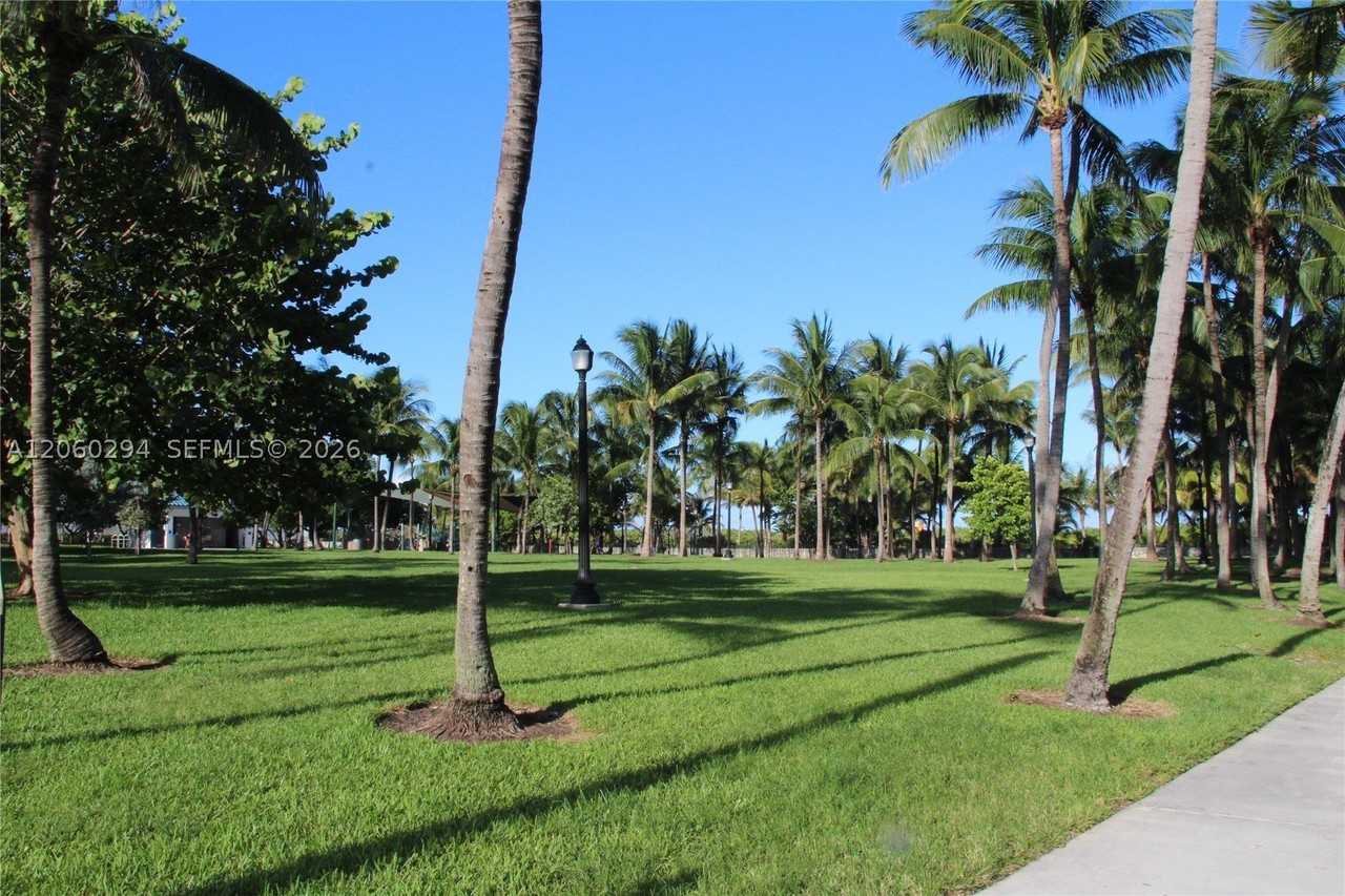 158 Ocean Dr #206 - Photo 7 of 22