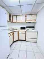 4550 Nw 9th St #812E - Photo 1 of 1