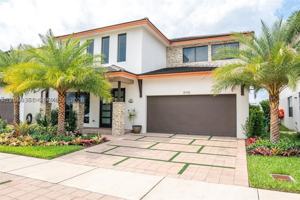 featured image of 8981 Nw 154th Ter #8981