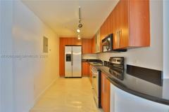7501 E Treasure Dr #4K - Photo 1 of 1