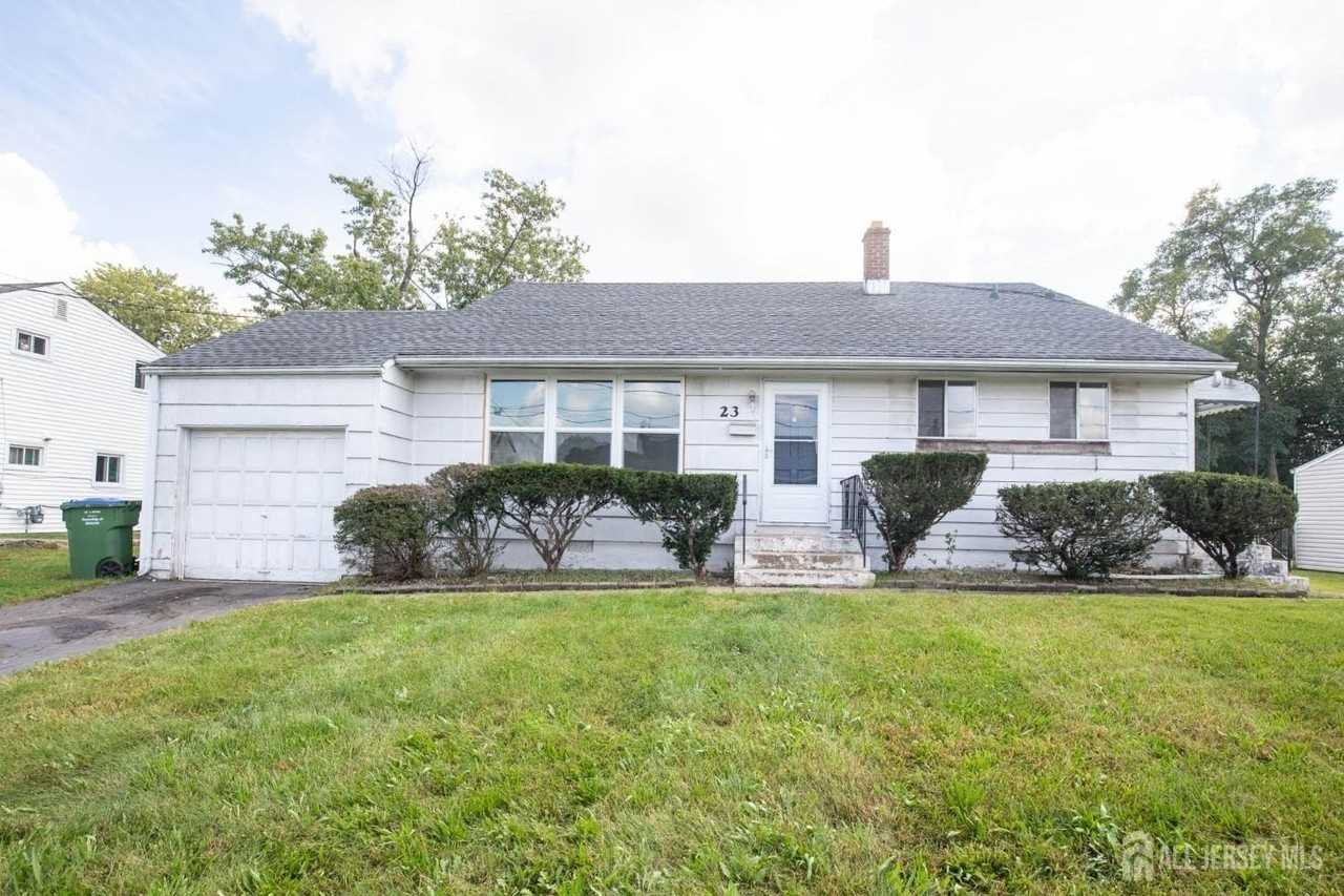 23 Sims Rd - Photo 2 of 25