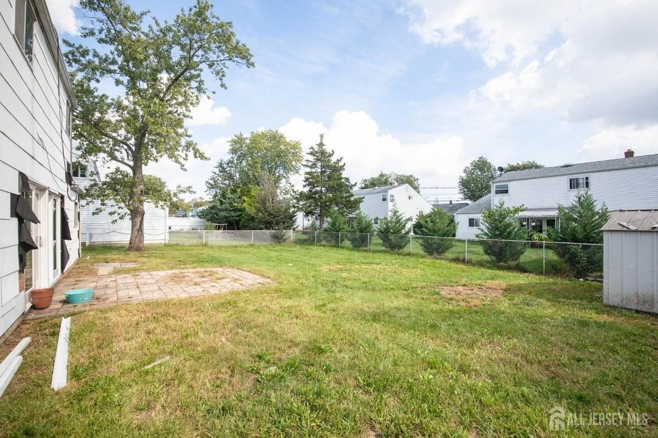 23 Sims Rd - Photo 4 of 25