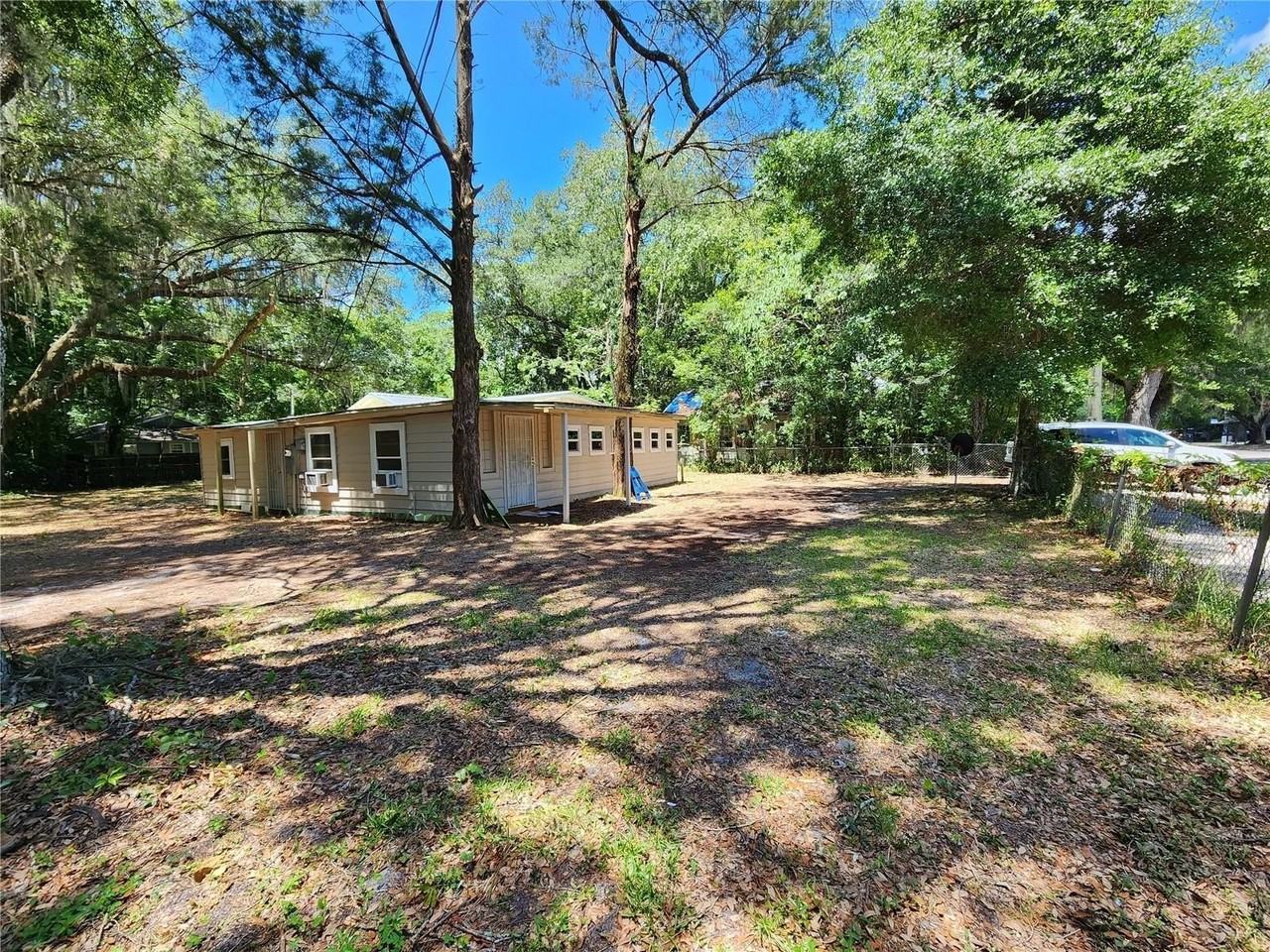 1623 Se 3rd Ave - Photo 3 of 40