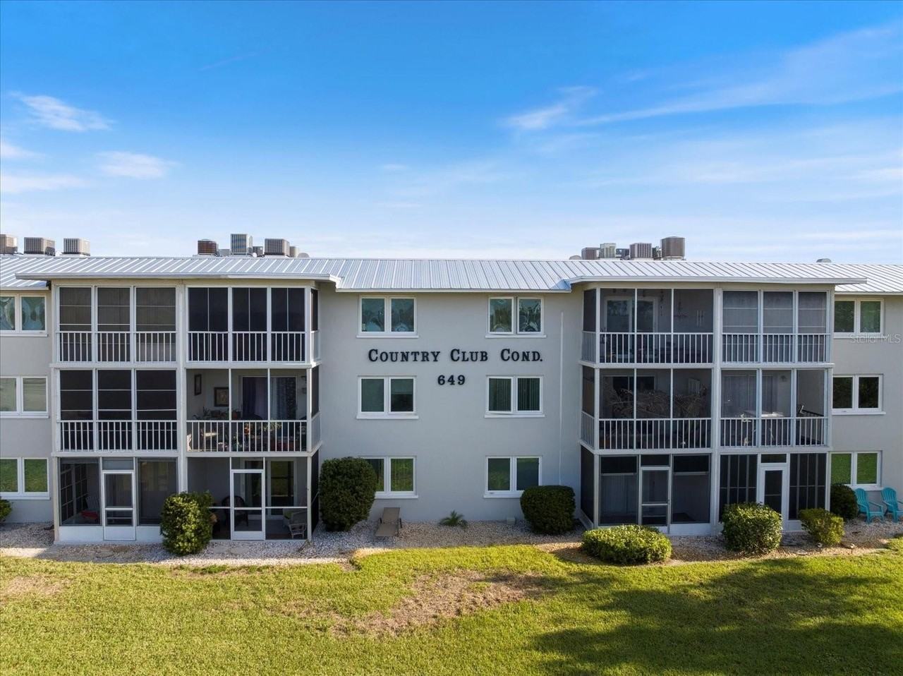 649 Tamiami Trl S #301