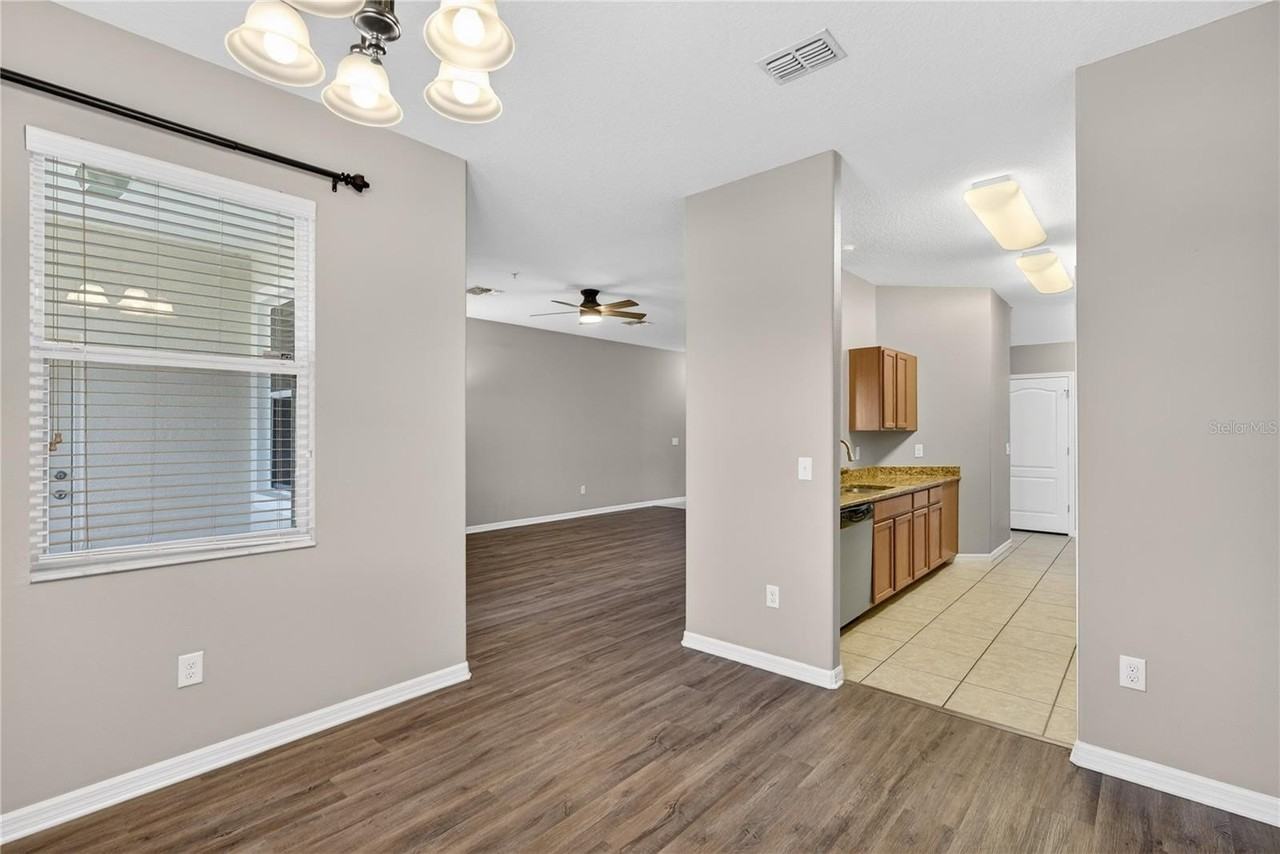 1519 Priory Cir - Photo 6 of 27