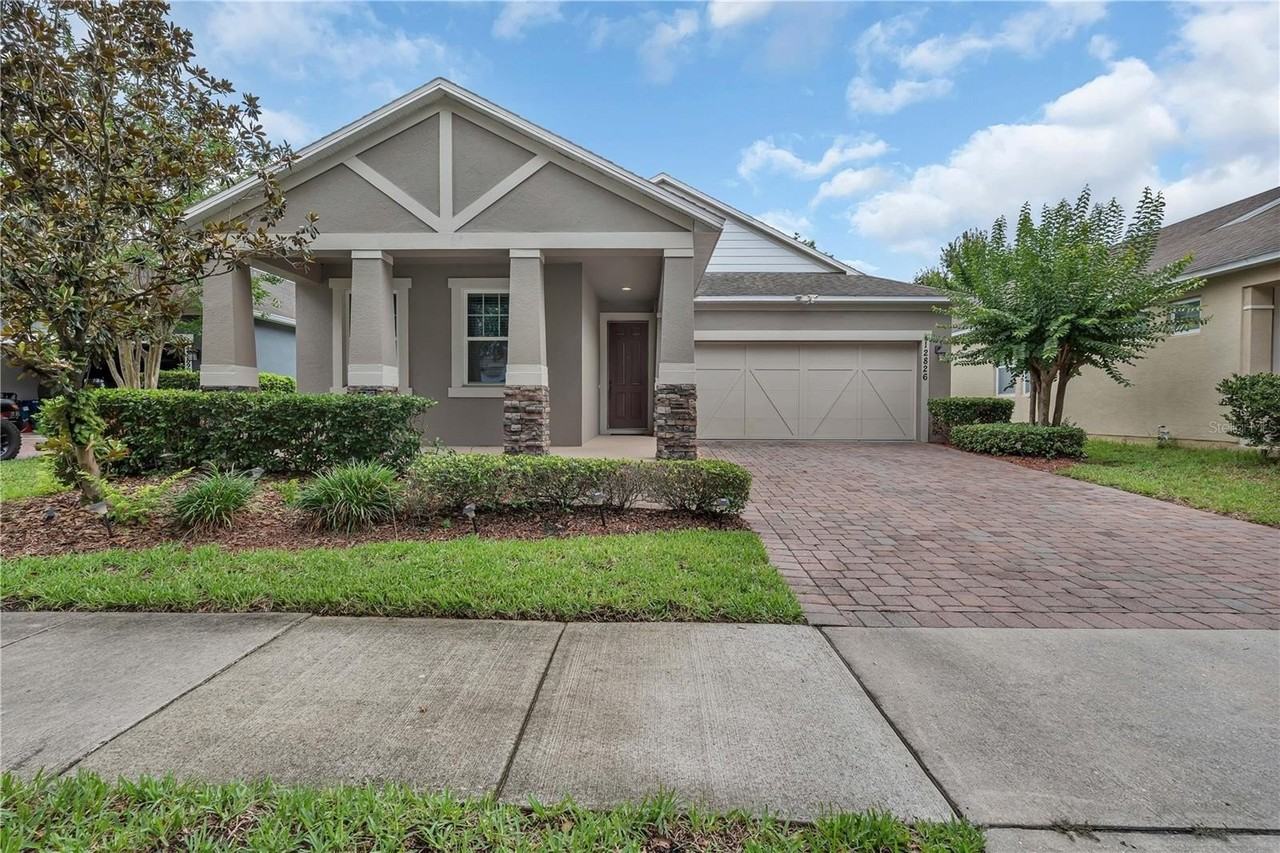 12826 Woodmere Close Dr - Photo 2 of 45