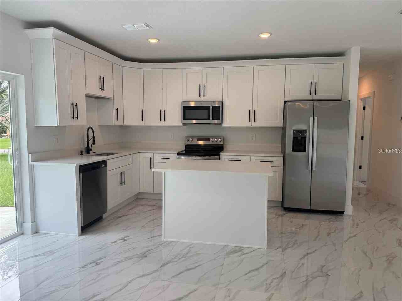 2019 W Hampshire Blvd - Photo 3 of 8