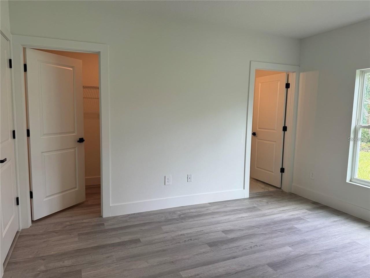 2019 W Hampshire Blvd - Photo 4 of 8