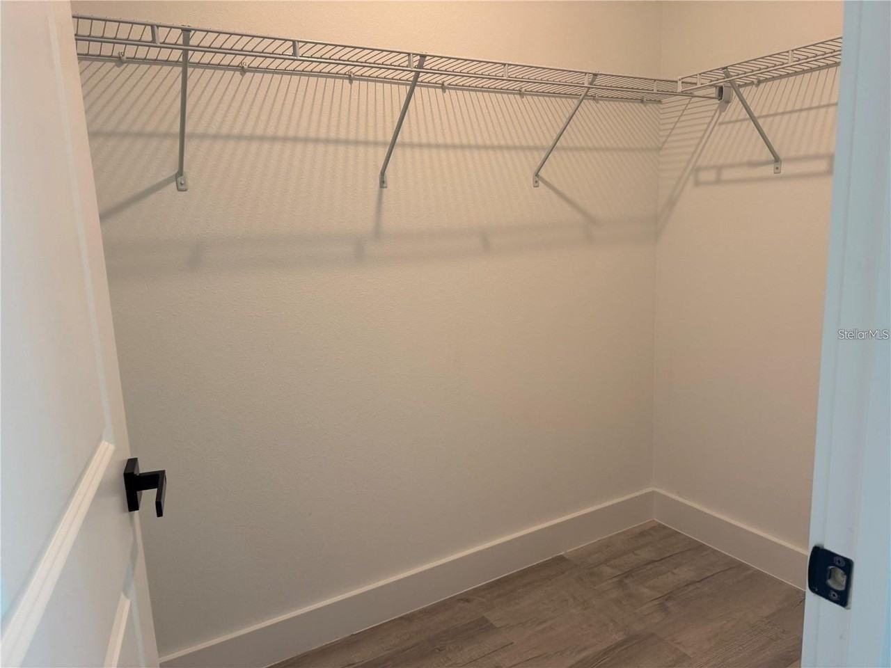 2019 W Hampshire Blvd - Photo 5 of 8