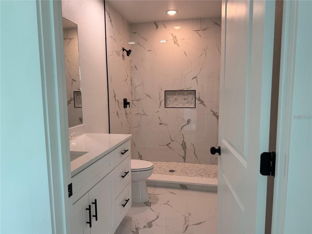 2019 W Hampshire Blvd - Photo 7 of 8