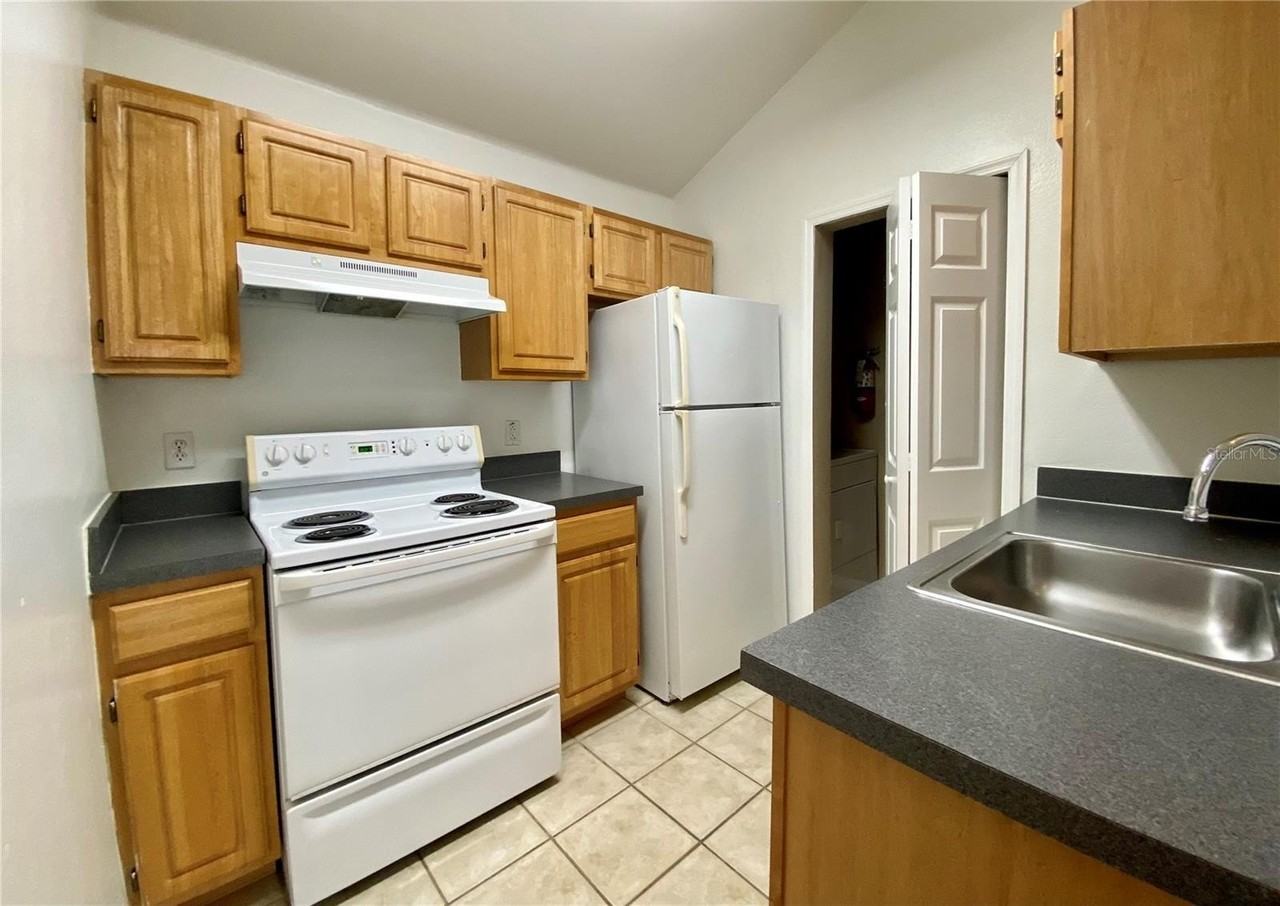 3364 Westchester Square Blvd #205 - Photo 4 of 17