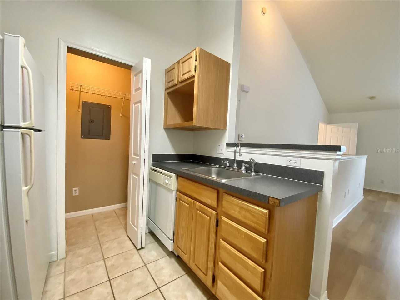 3364 Westchester Square Blvd #205 - Photo 7 of 17