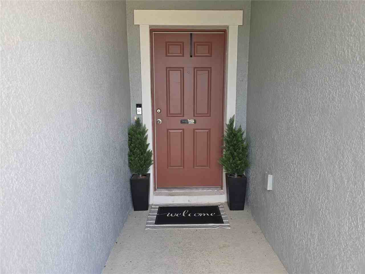 1569 Effra Way - Photo 2 of 47