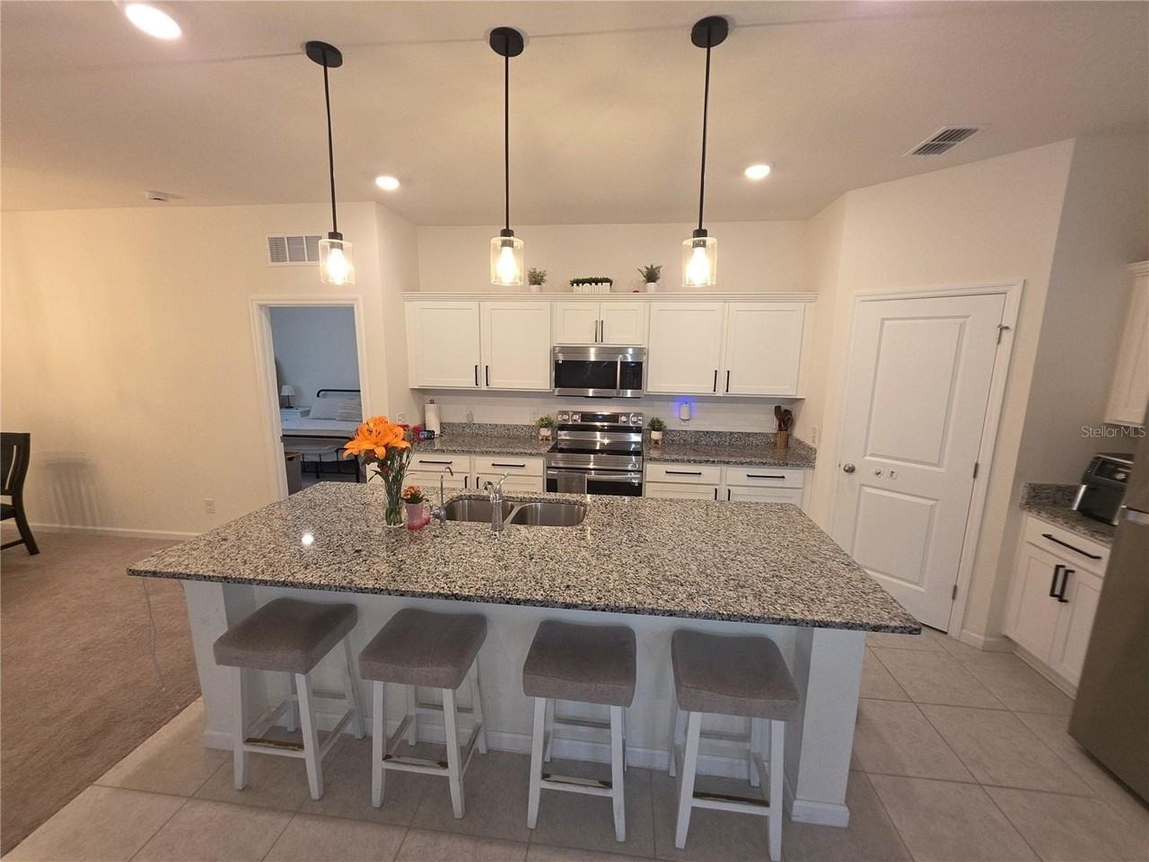 1569 Effra Way - Photo 5 of 47