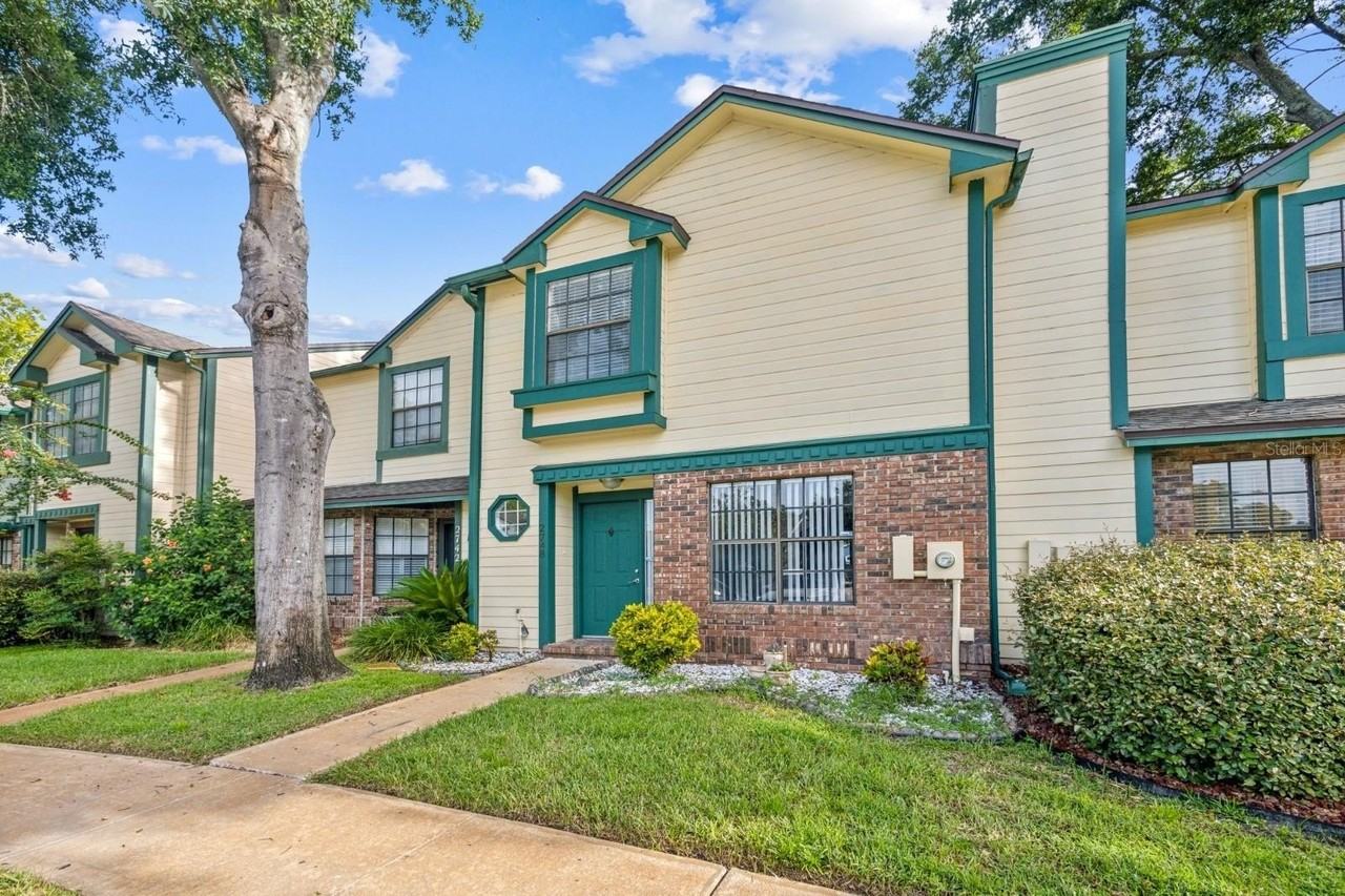 2748 Candlewood Ct