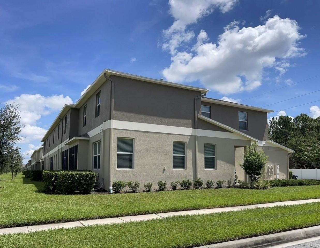 15246 Harrington Cove Dr - Photo 4 of 48