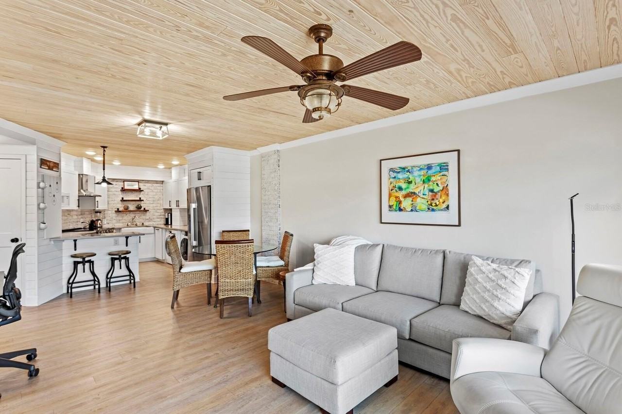 1200 N Shore Dr Ne #313 - Photo 5 of 24