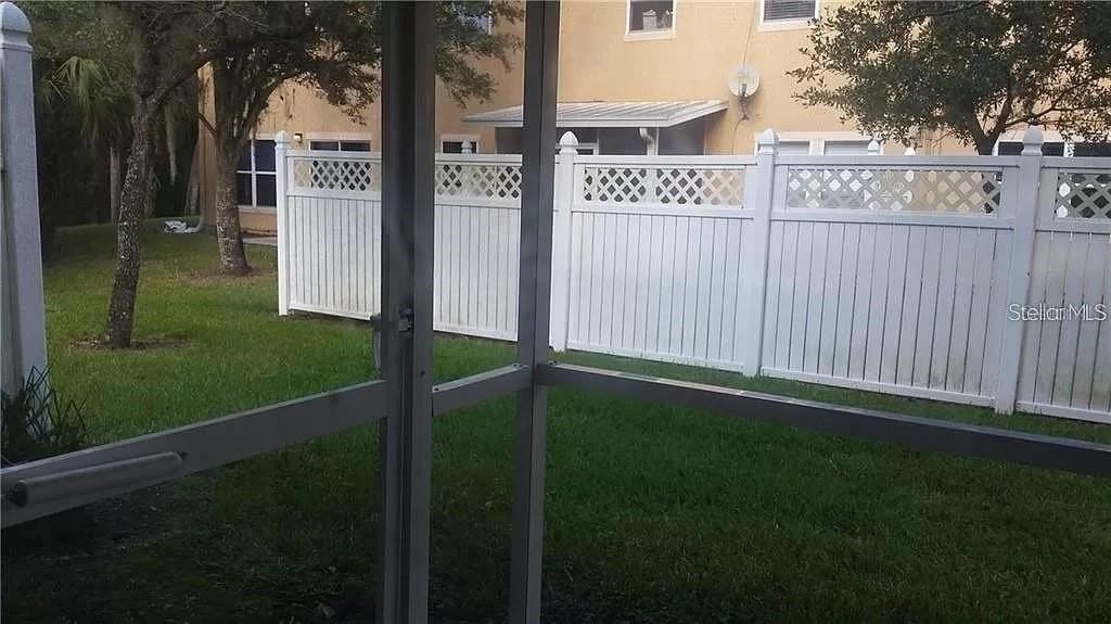 16317 Newbury Palms Ct - Photo 6 of 12