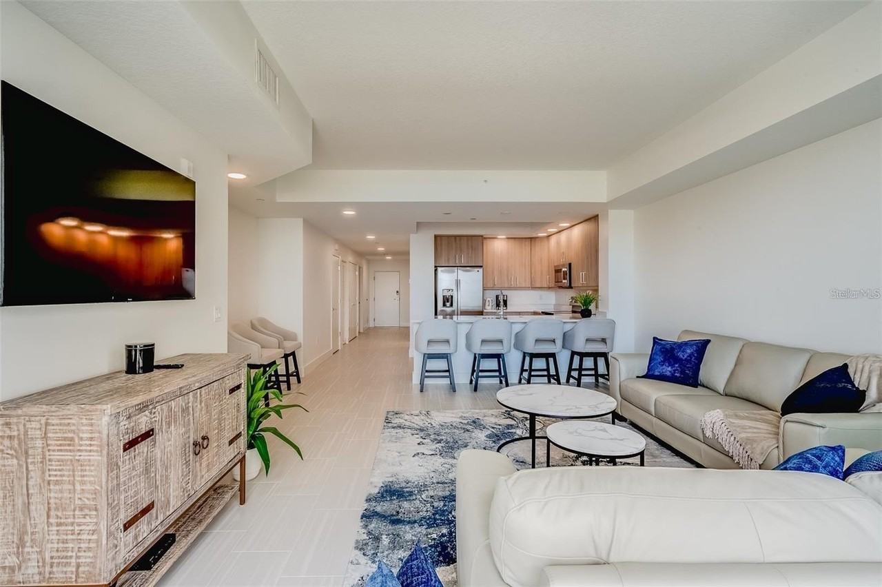 415 Island Way #311 - Photo 3 of 48