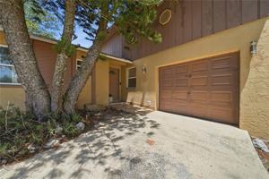 featured image of 906 Carlton Rd
