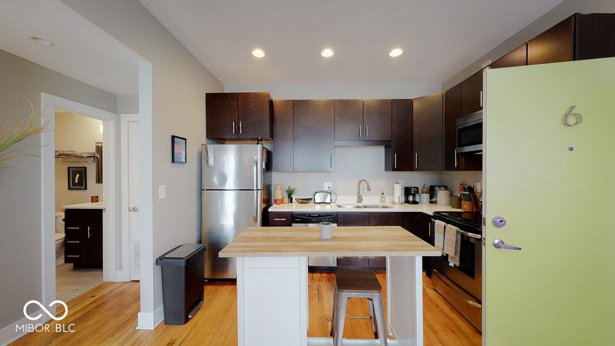 312 E 13th St #9 - Photo 7 of 21