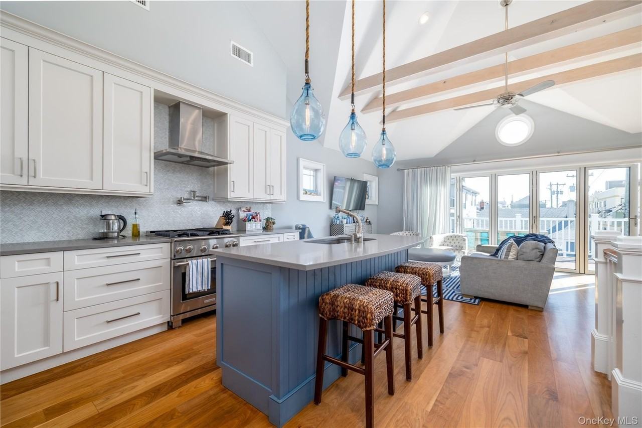 23 Delaware Ave - Photo 6 of 26