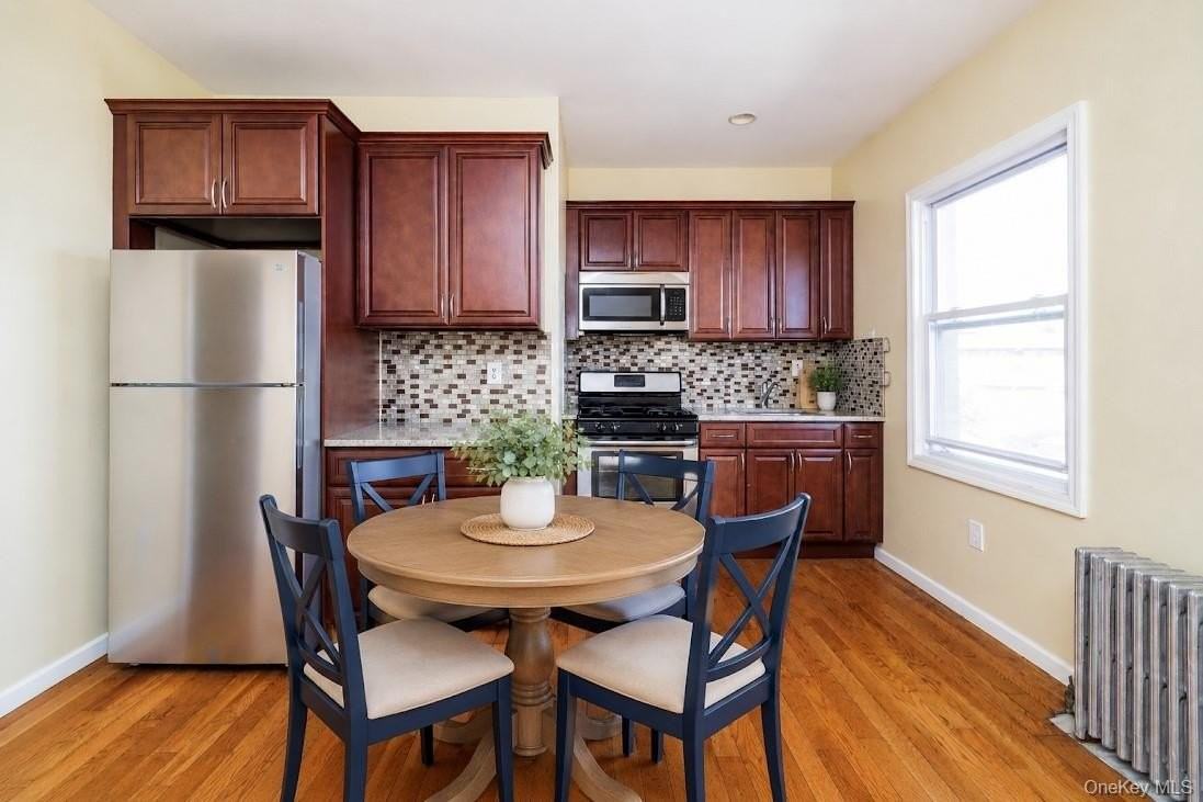 128 W Market St - Photo 2 of 20