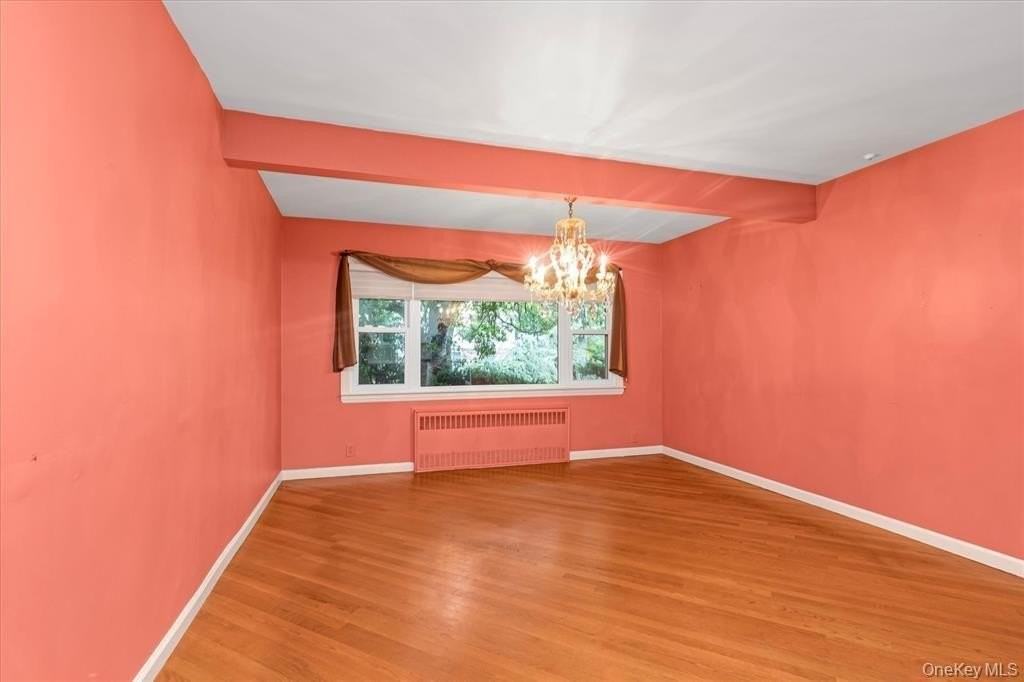 709 Carlyle St - Photo 3 of 29