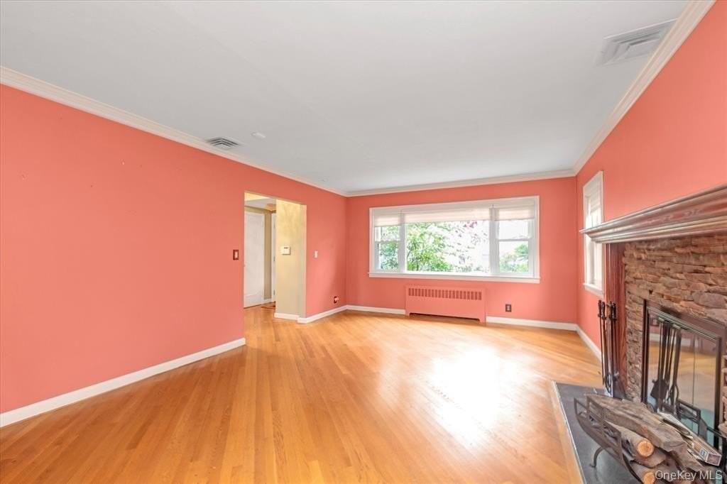 709 Carlyle St - Photo 6 of 29