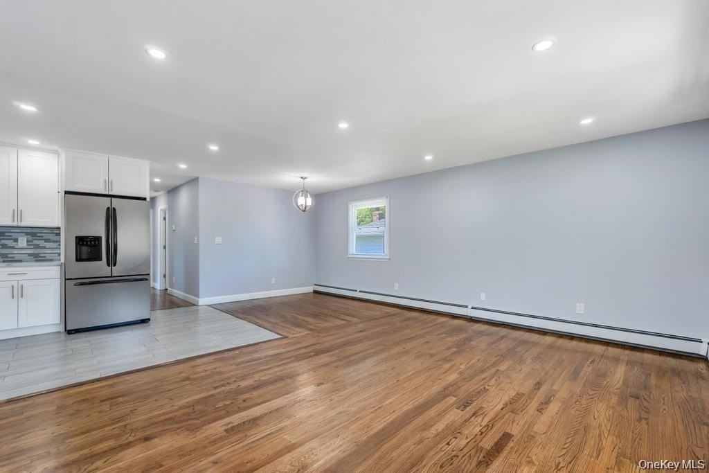 220 Adirondack Dr - Photo 4 of 17