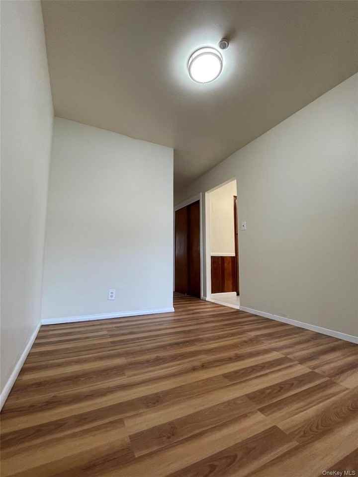16426 76th Ave #1 - Photo 3 of 11