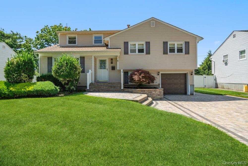 8 Radnor Ct