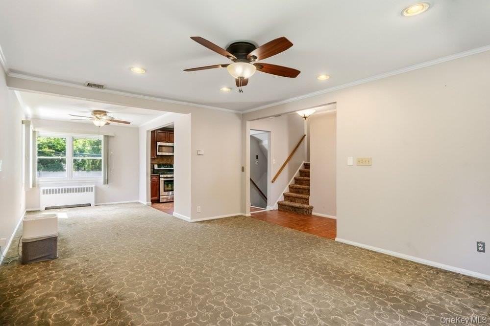 8 Radnor Ct - Photo 7 of 29