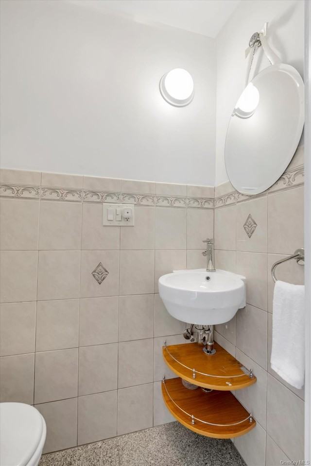 3139 56th St - Photo 5 of 14