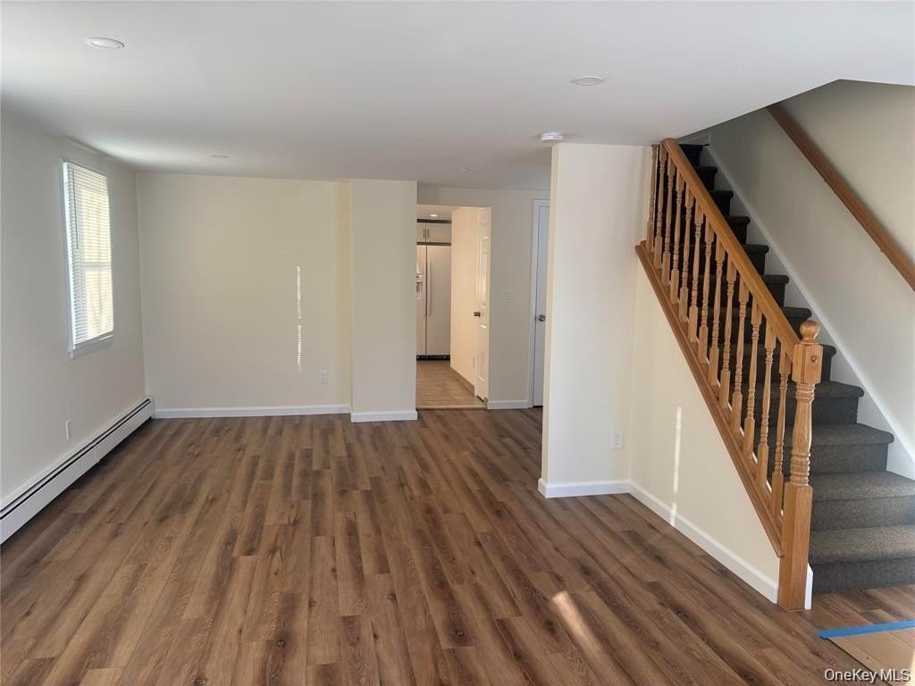 215 E Lakewood St - Photo 2 of 16