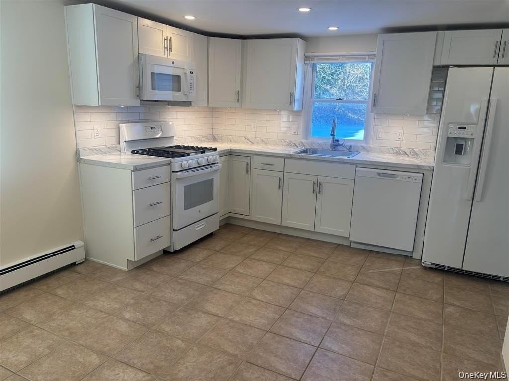 215 E Lakewood St - Photo 4 of 16