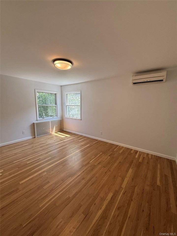 59 Wood St #1stFL - Photo 6 of 10