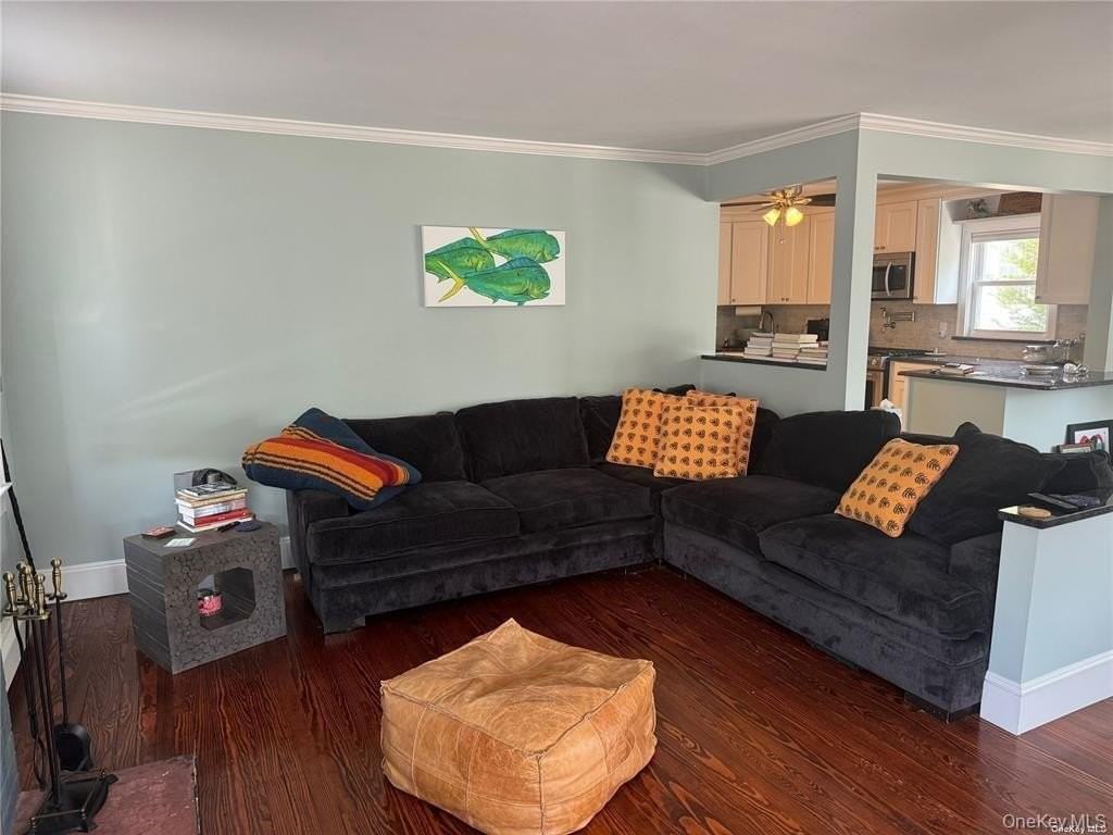 38 Clayton Ave - Photo 2 of 24